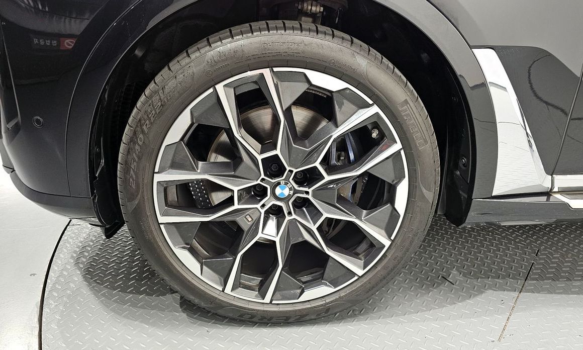 BMW X7 xDrive 40d M Sport 7 STR, 2025