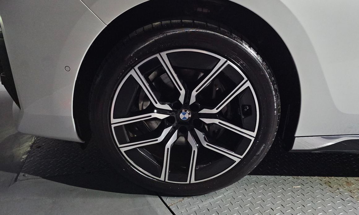 BMW 7-Series 740d xDrive M Sport, 2025
