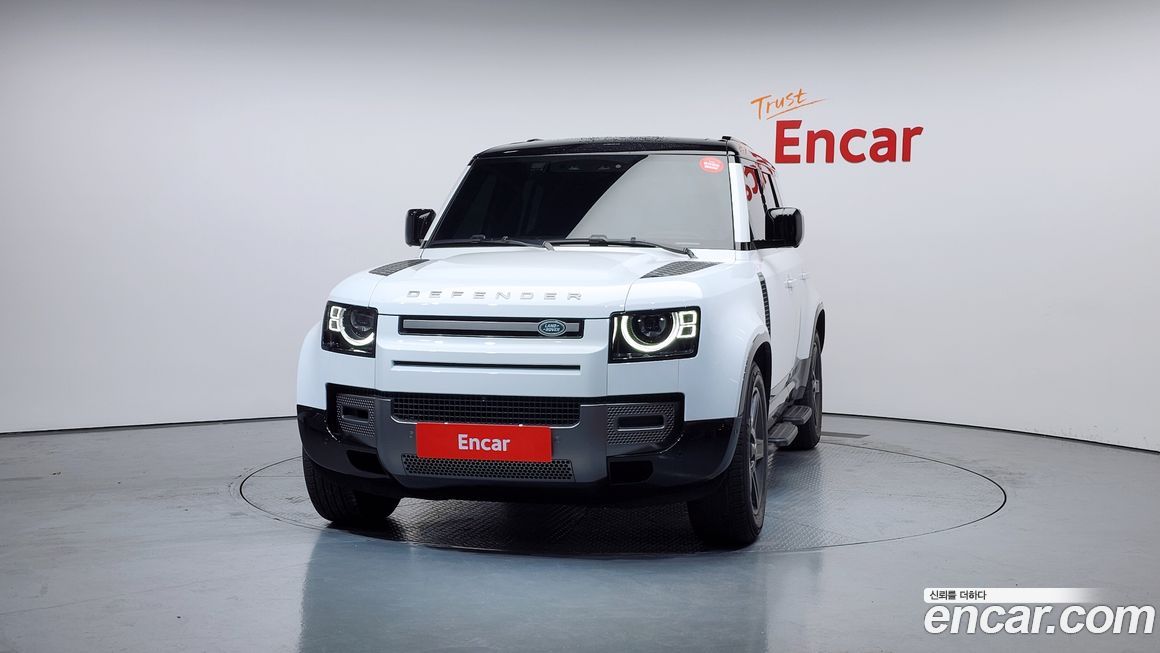 Land Rover Defender 110 P300 X-Dynamic SE, 2024