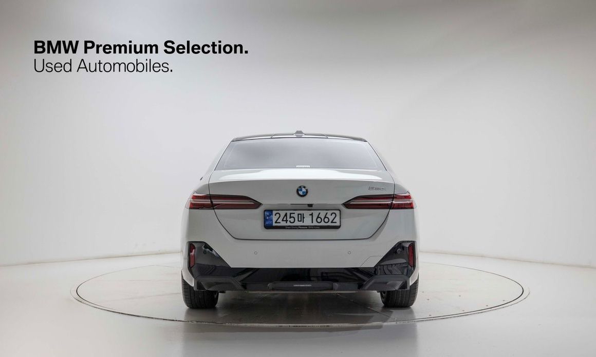 BMW 5-Series 520i M Sport, 2024
