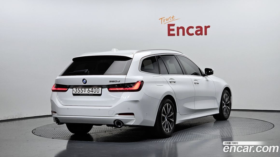 BMW 3-Series 320d Touring, 2023