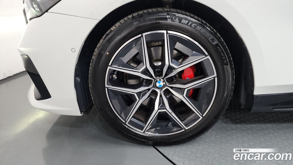 BMW 5-Series 520i M Sport, 2024