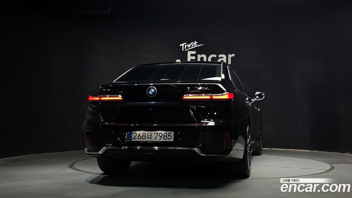 BMW 7-Series 740d xDrive M Sport, 2025