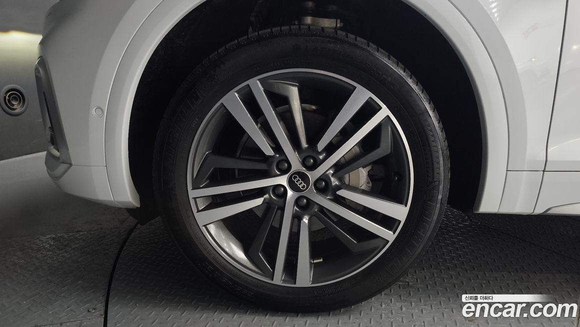 Audi Q5 45 TFSI Quattro Premium, 2023