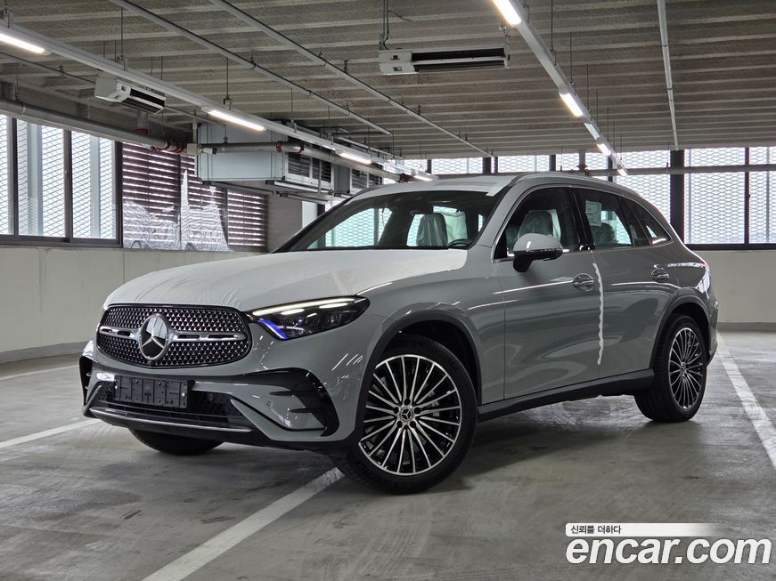 Mercedes-Benz GLC-Class GLC300 4MATIC AMG Line, 2026