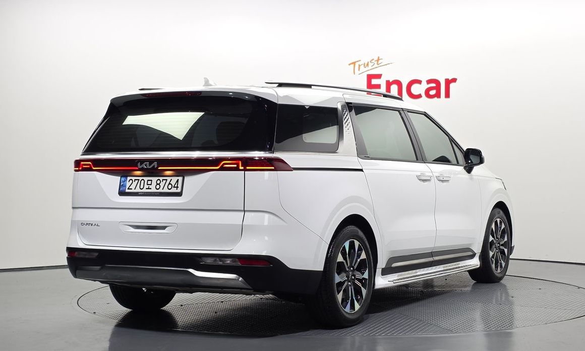Kia Carnival 7-Seater Signature, 2023