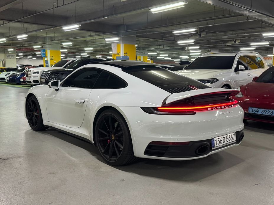 Porsche 911 Carrera S, 2024