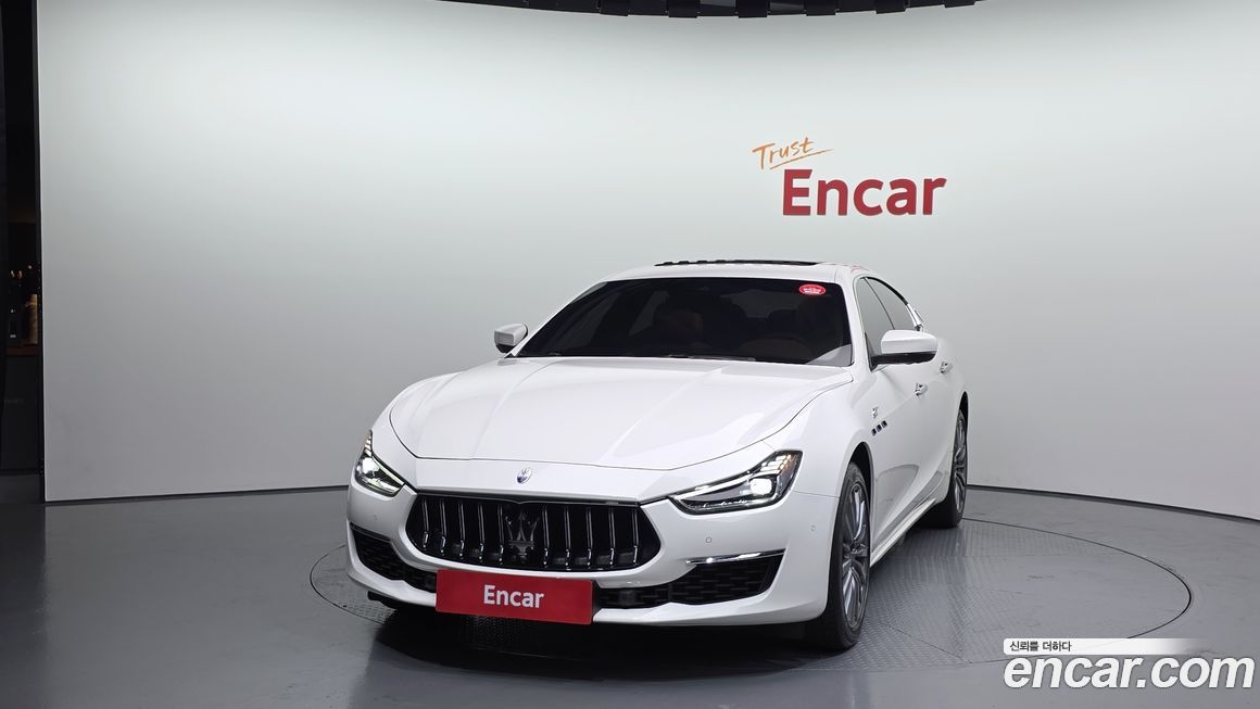 Maserati Ghibli 2.0 GT, 2022