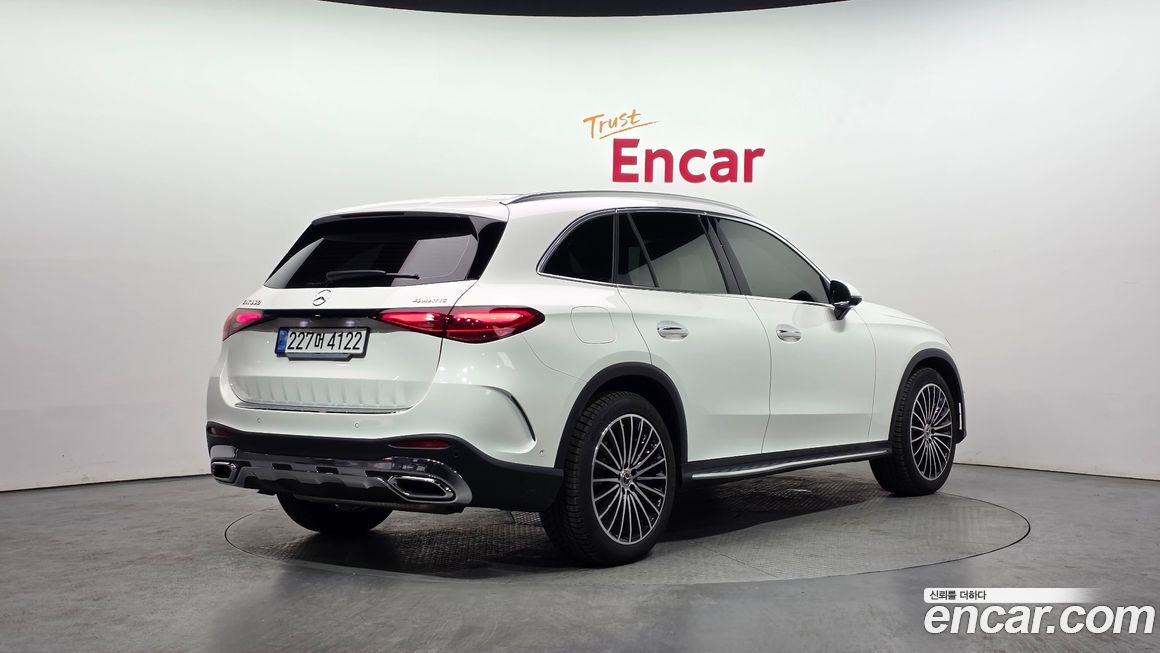 Mercedes-Benz GLC-Class GLC300 4MATIC AMG Line, 2024