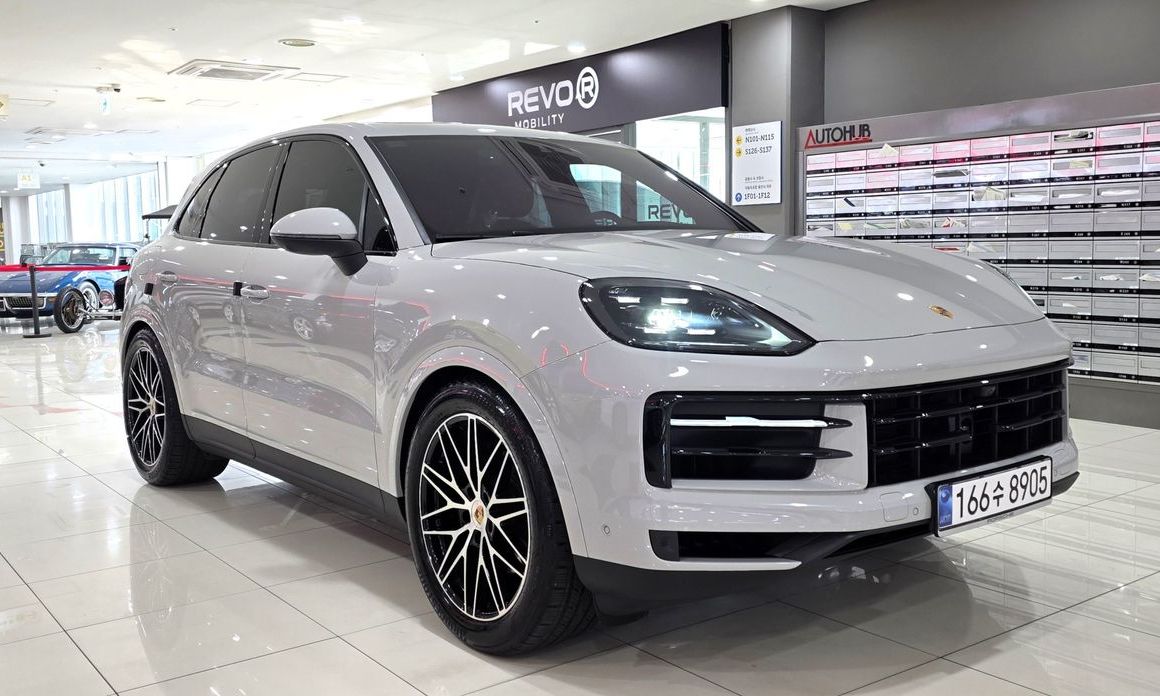 Porsche Cayenne 3.0, 2025