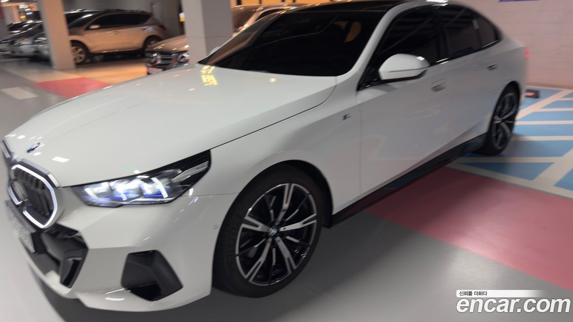 BMW 5-Series 530i xDrive M Sport, 2025