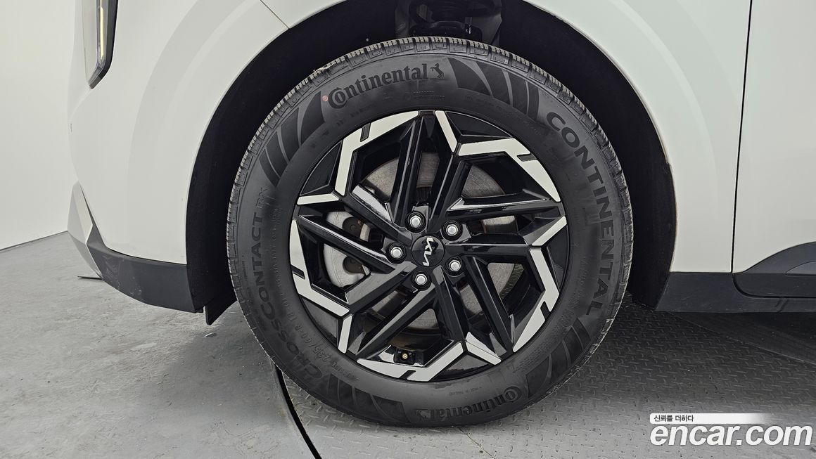 Kia Carnival 9-Seater Prestige, 2024