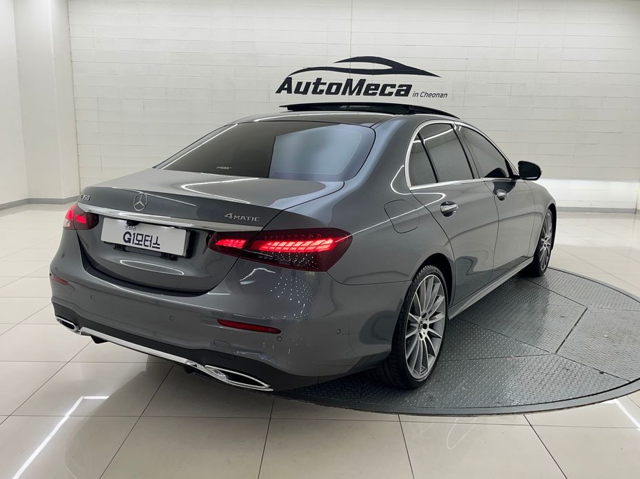 Mercedes-Benz E-Class E350 4MATIC AMG Line, 2022