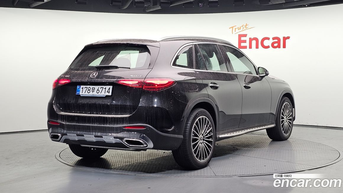 Mercedes-Benz GLC-Class GLC300 4MATIC AMG Line, 2026