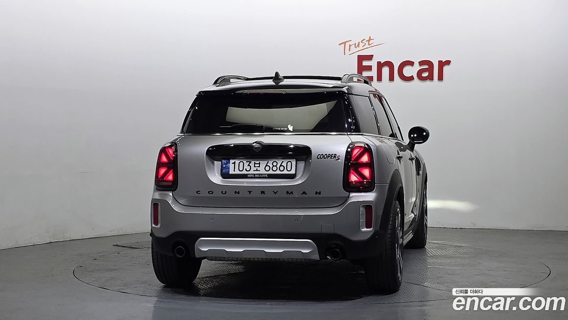 Mini Countryman ALL4 Classic Launch Pack, 2023