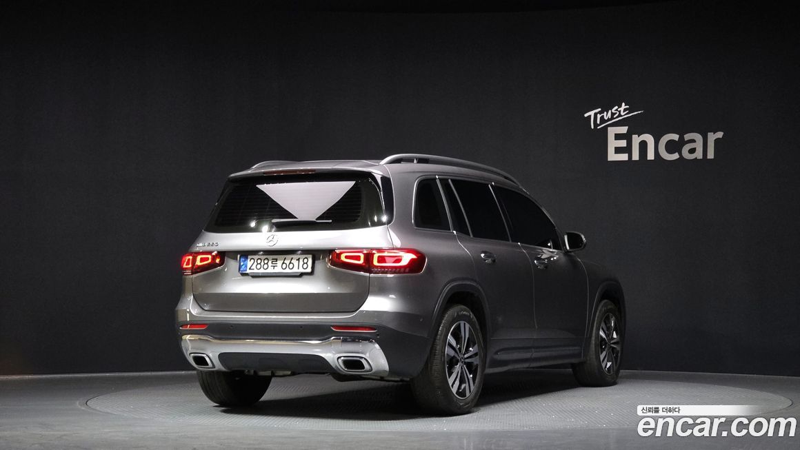 Mercedes-Benz GLB-Class GLB220, 2021