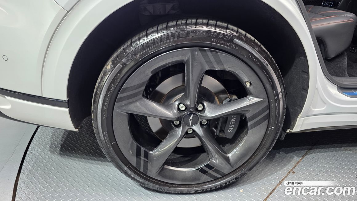 Genesis GV70 2.5T Gasoline AWD, 2025