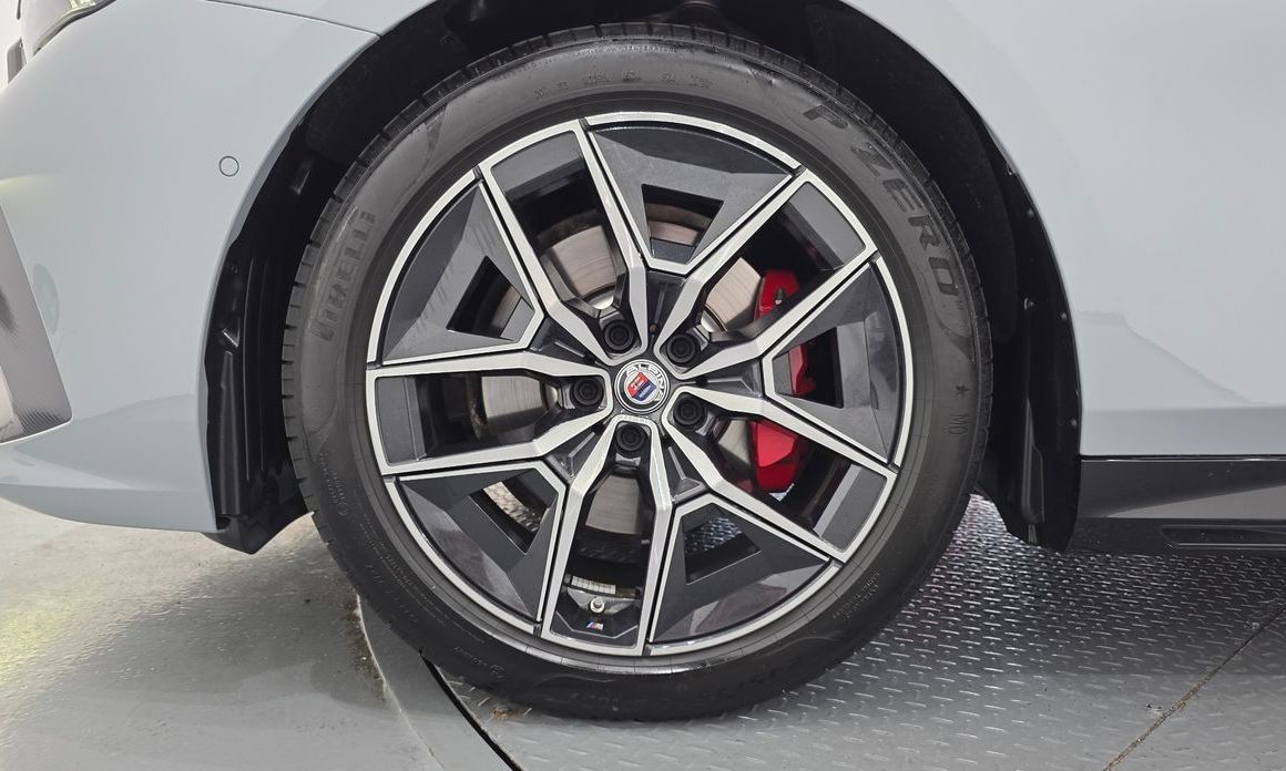 BMW 5-Series 520i Special Edition, 2025