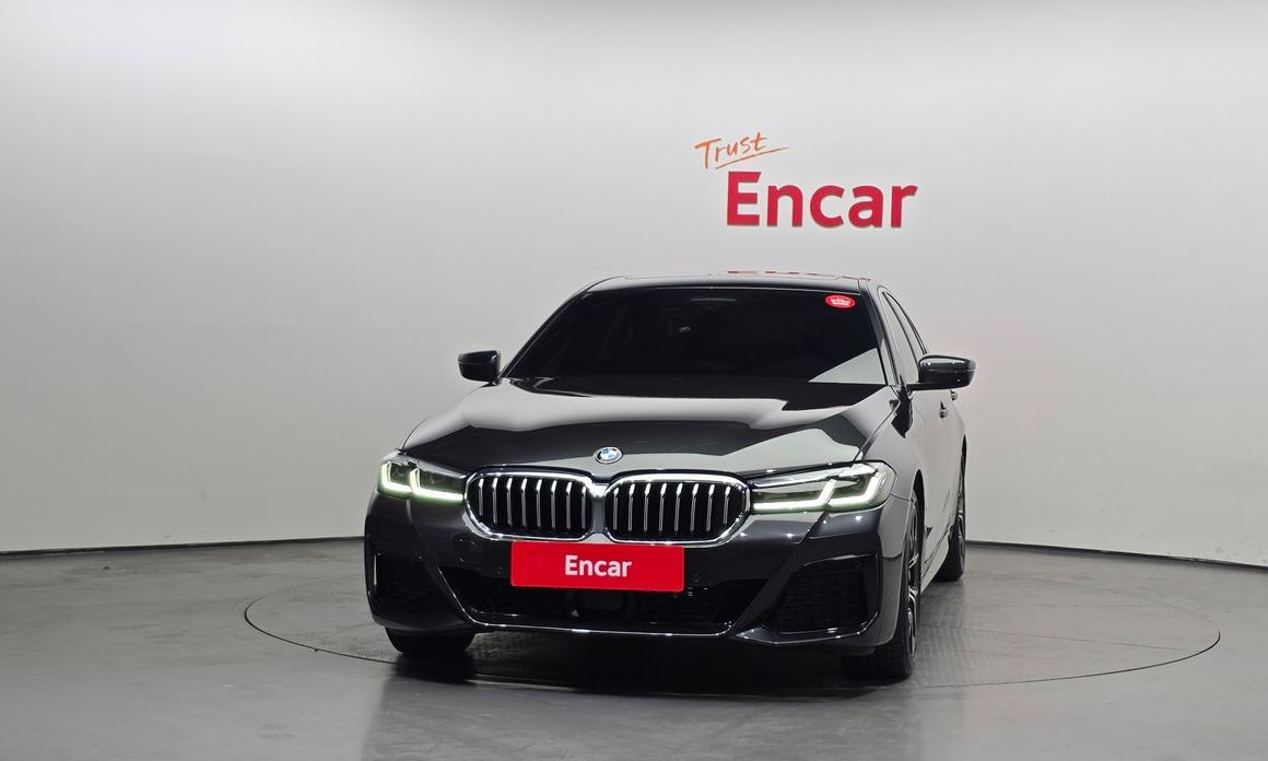 BMW 5-Series 530i M Sport Package, 2022