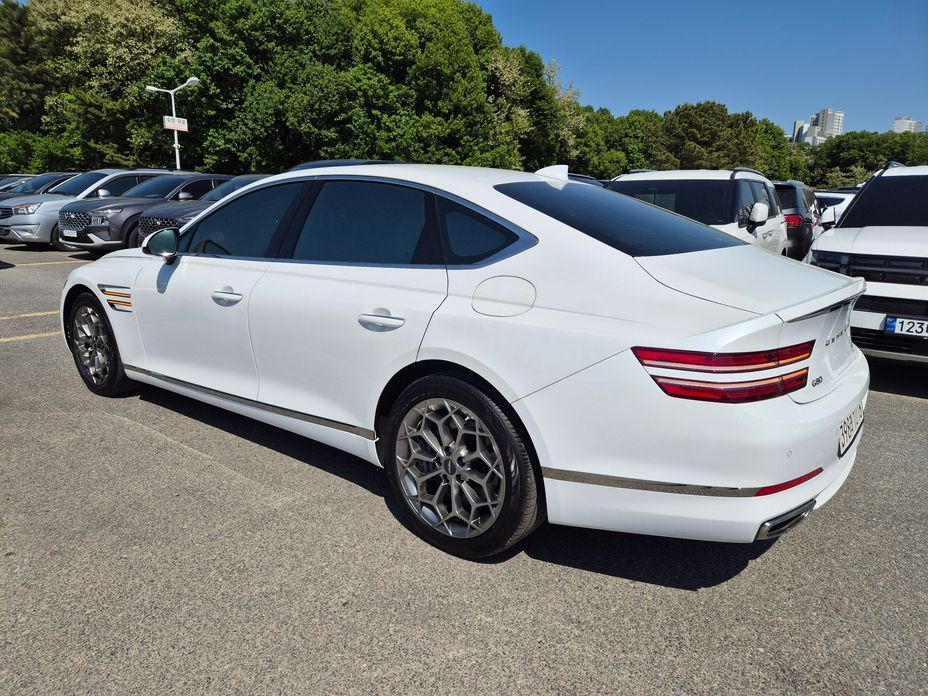Genesis G80 Gasoline 2.5 Turbo AWD, 2024