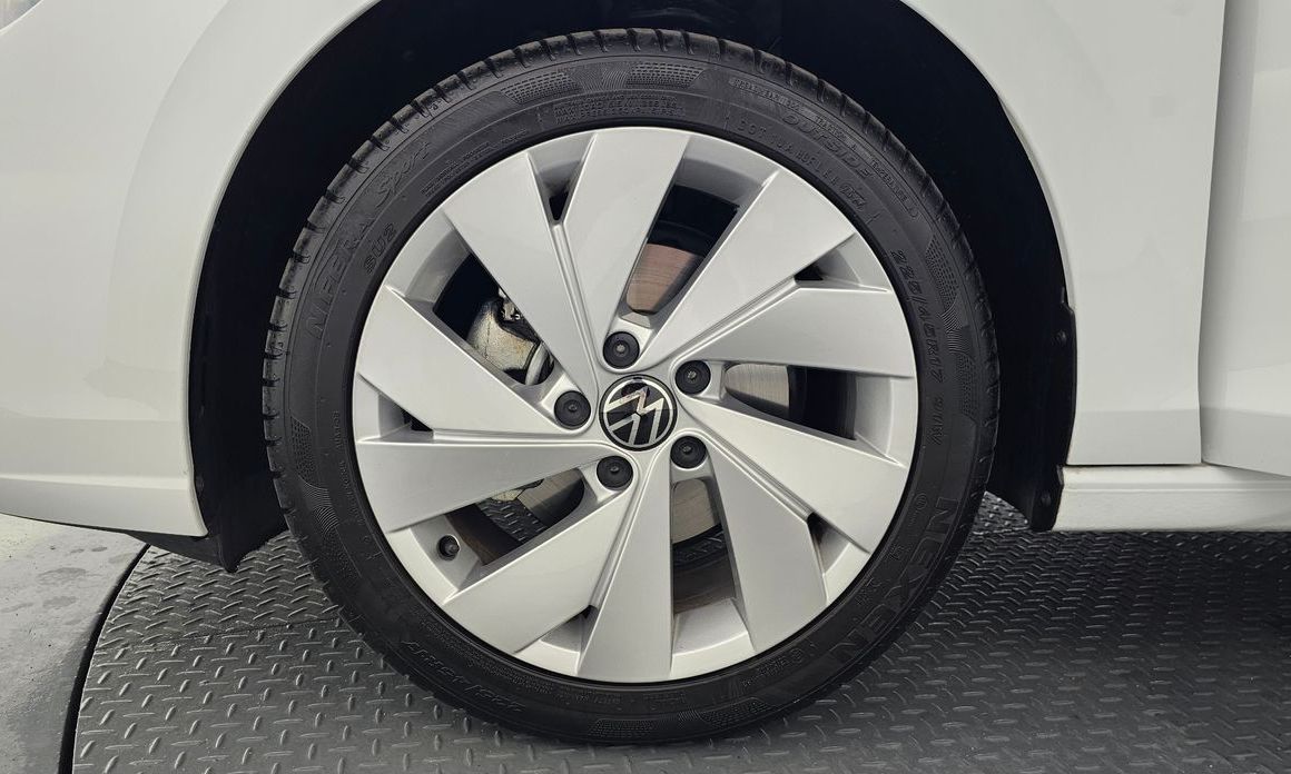Volkswagen Golf 2.0 TDI Premium, 2025