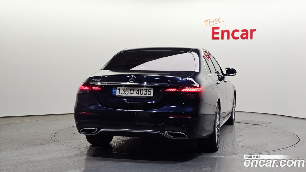 Mercedes-Benz E-Class E350 4MATIC AMG Line, 2022