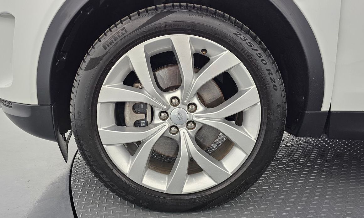 Land Rover Discovery Sport P250 SE, 2022