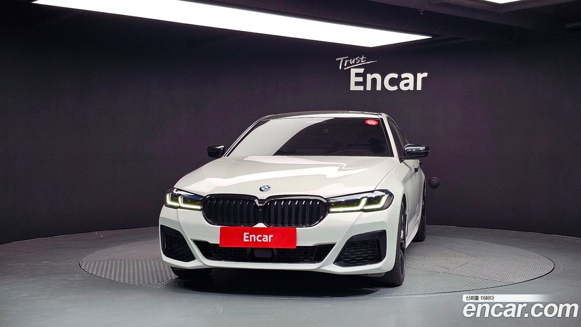 BMW 5-Series 530i xDrive M Sport Package, 2023