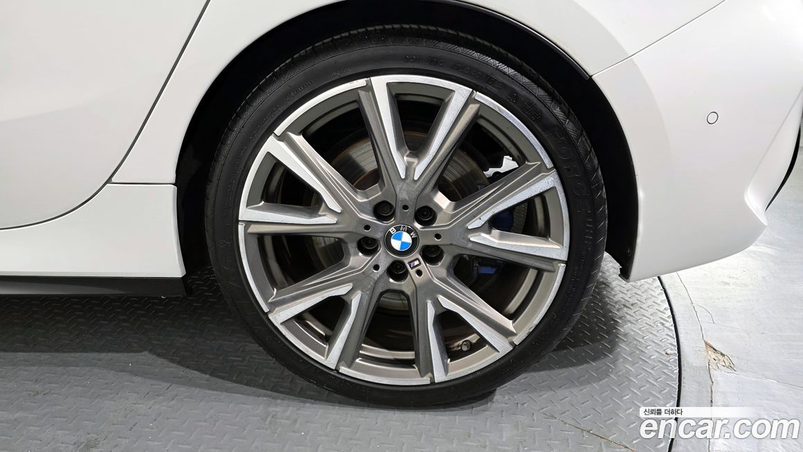 BMW 1-Series M135i xDrive, 2022