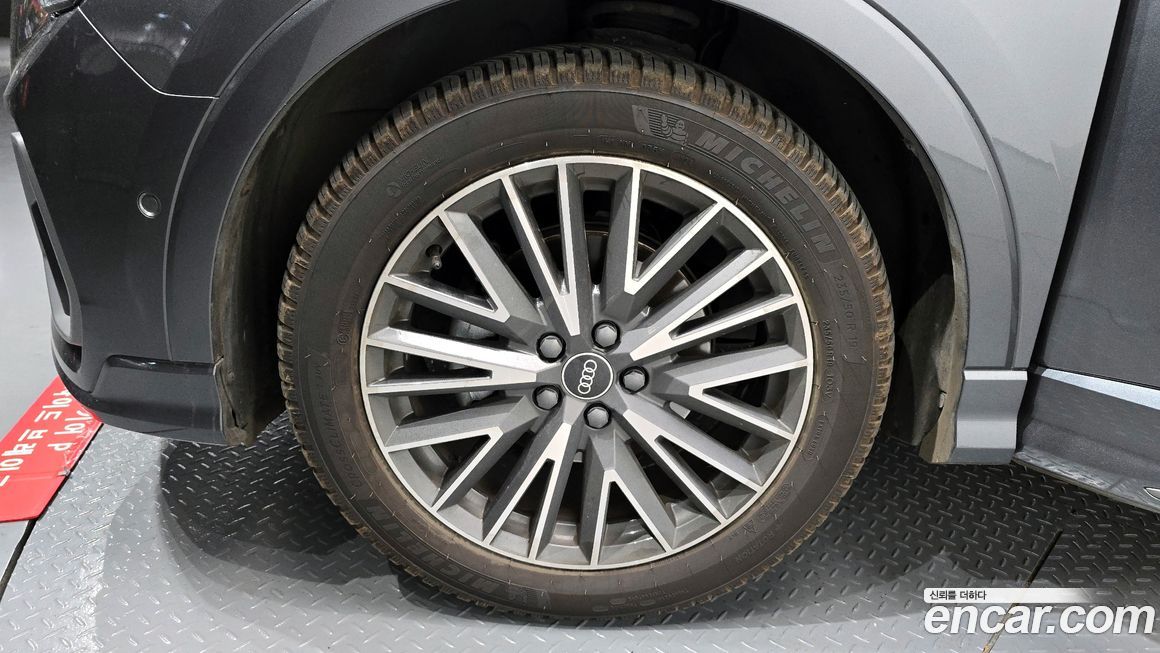 Audi Q3 35 TDI Premium, 2023