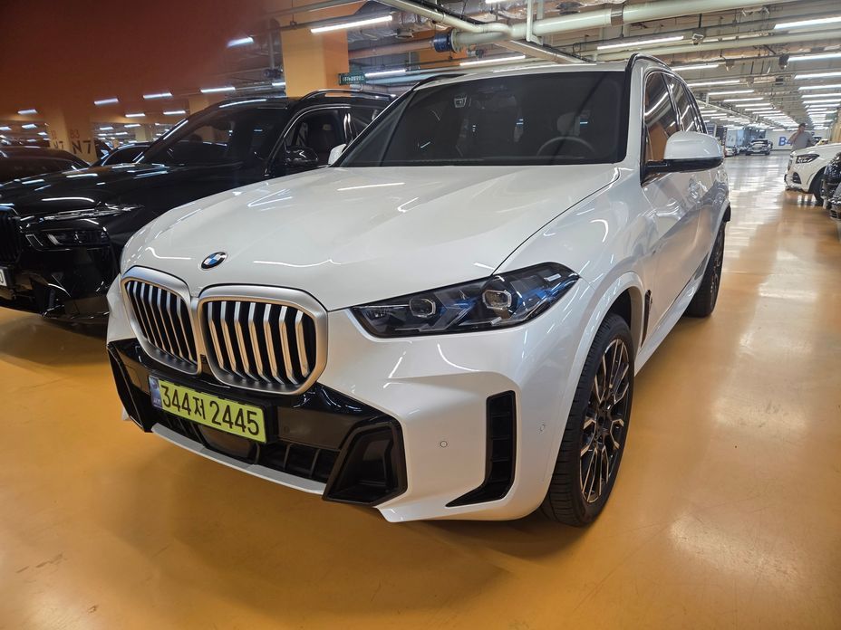 BMW X5 xDrive 40i M Sport, 2025