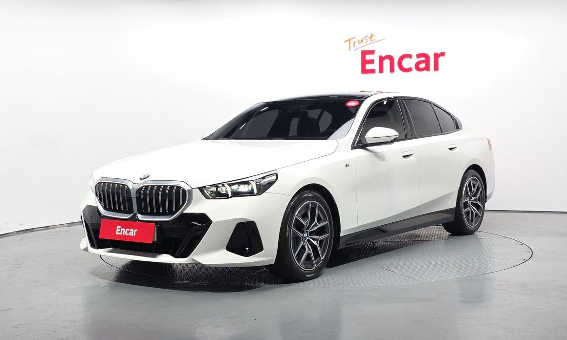 BMW 5-Series 520i M Sport, 2024