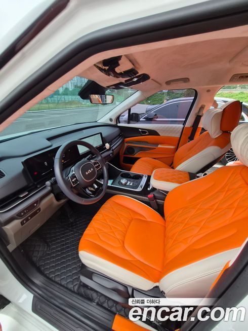 Kia Carnival 9-Seater Prestige, 2024