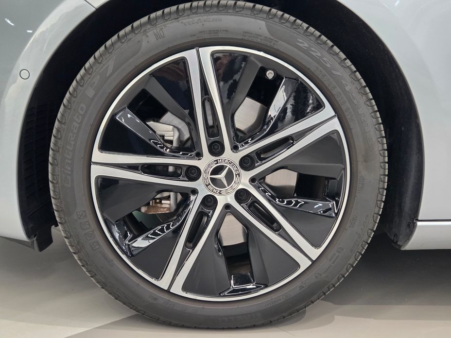 Mercedes-Benz A-Class A220 Sedan, 2025