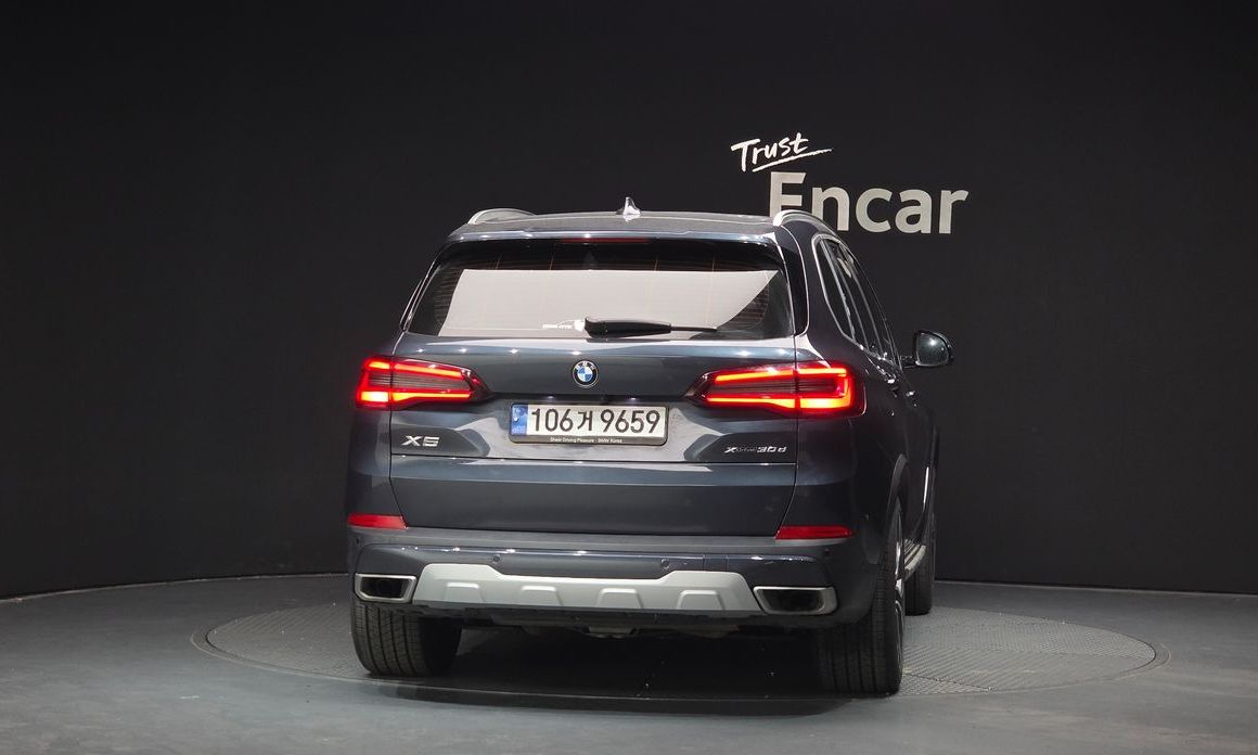 BMW X5 xDrive 30d xLine, 2022