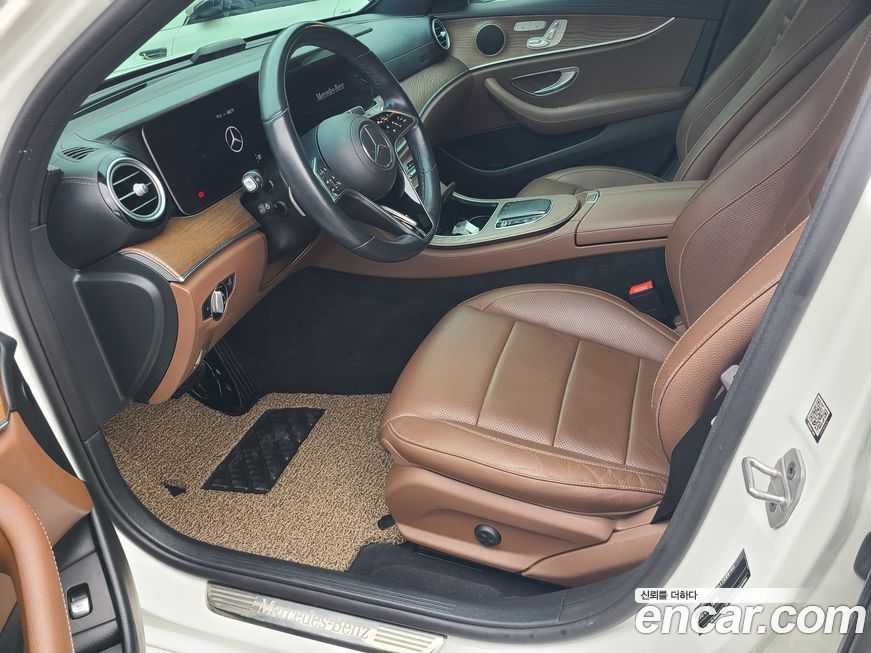 Mercedes-Benz E-Class E220d 4MATIC Exclusive, 2021
