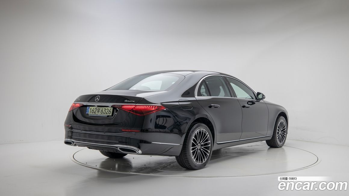 Mercedes-Benz S-Class S350 d 4MATIC, 2025