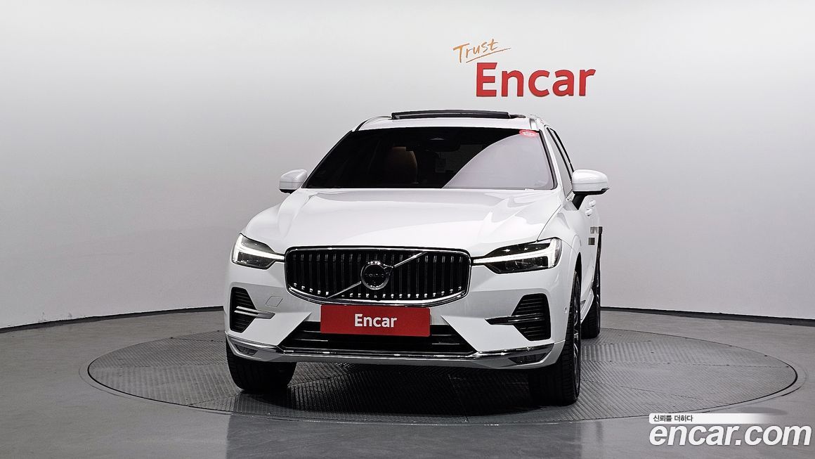 Volvo XC60 B5 Ultimate Bright, 2024