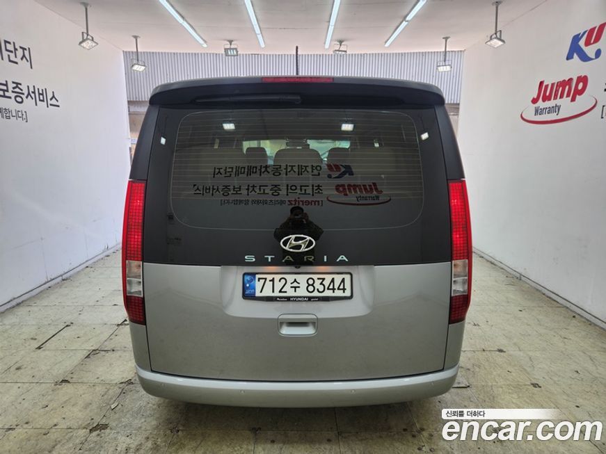 Hyundai Staria Tourer 11-Seater, 2023