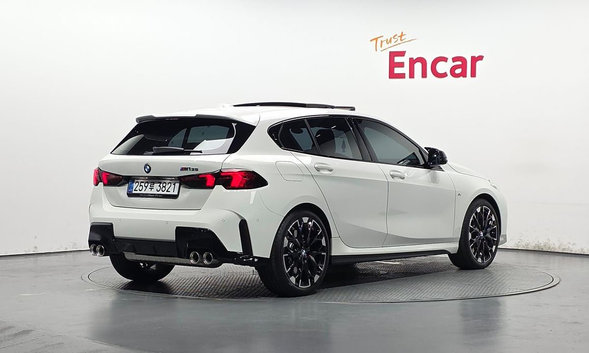 BMW 1-Series M135 xDrive, 2025