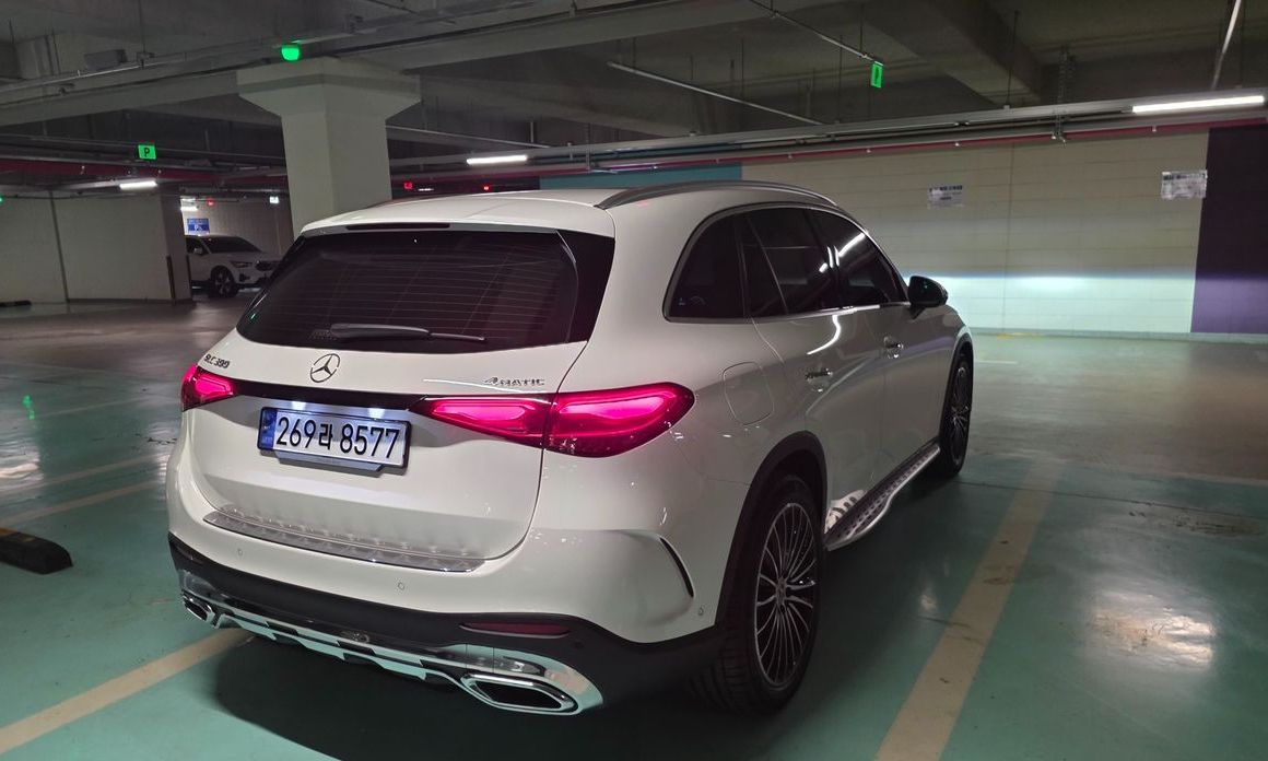 Mercedes-Benz GLC-Class GLC300 4MATIC AMG Line, 2024
