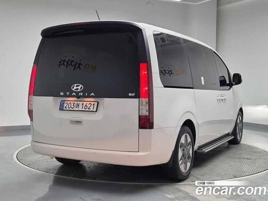 Hyundai Staria Tourer 9-Seater, 2025