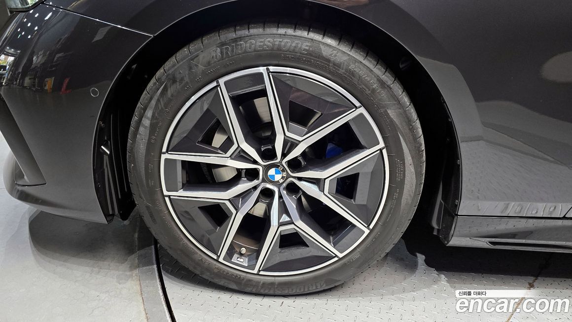 BMW 5-Series 520i M Sport, 2024