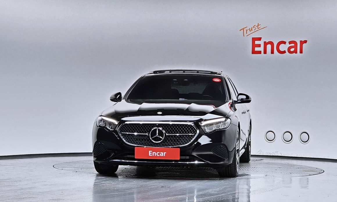 Mercedes-Benz E-Class E200 Avantgarde, 2024