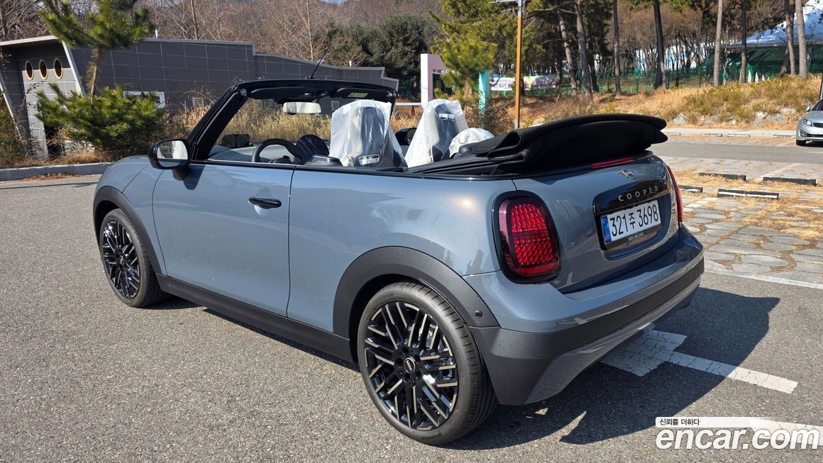 Mini Cooper Convertible Favoured, 2025
