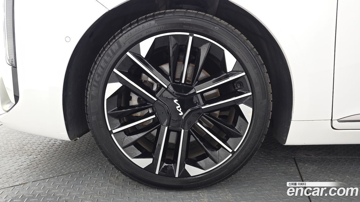 Kia K8 2.5 Gasoline 2WD, 2025