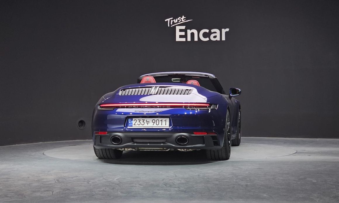 Porsche 911 Carrera GTS Cabriolet, 2023