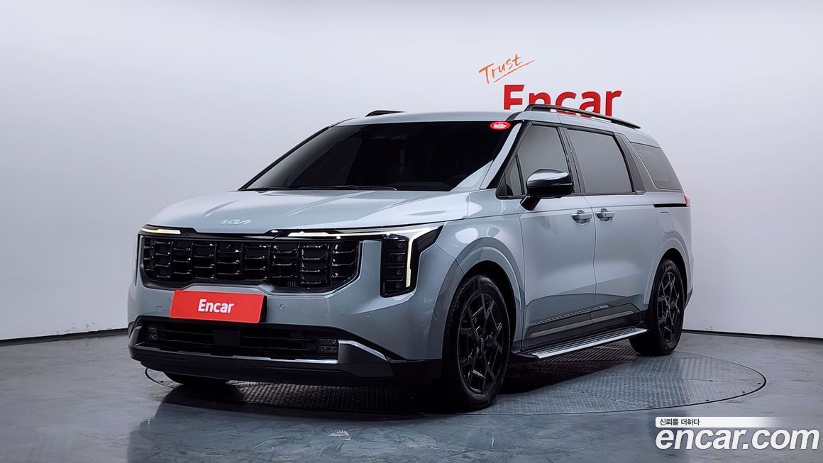 Kia Carnival 7-Seater Gravity, 2024