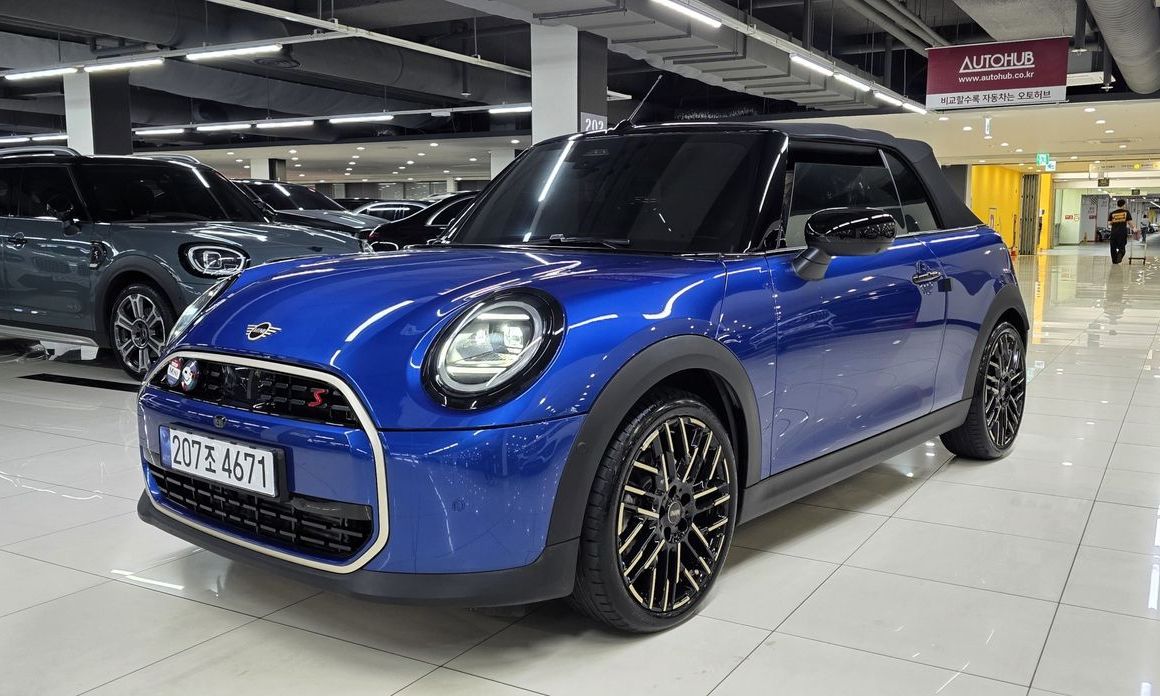 Mini Cooper Convertible Favoured, 2025