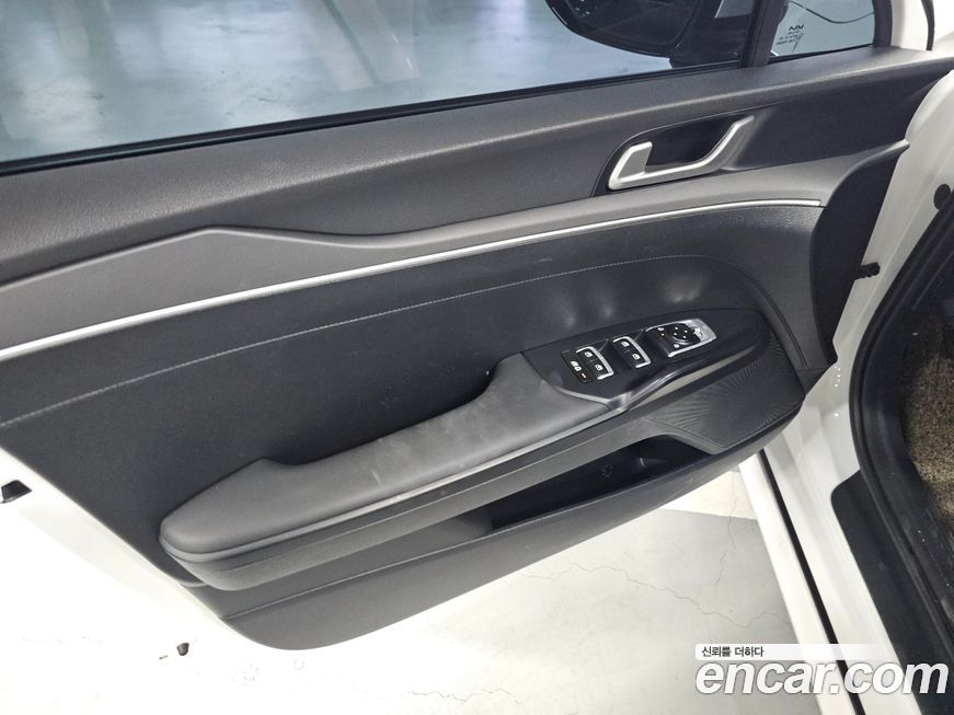 Kia K5 2.0, 2024